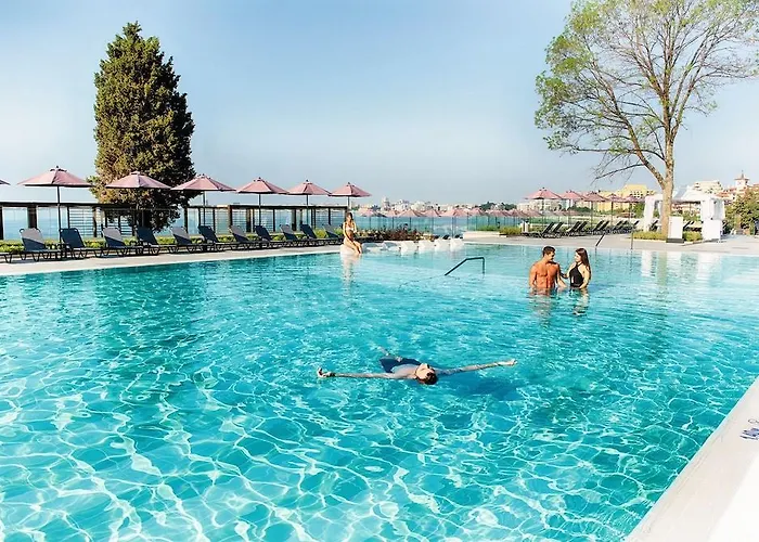 Palace - Half Board Hotel 3*