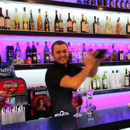 מלון Palace (adults Only) 3*