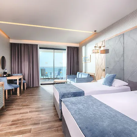 Palace (adults Only) מלון 3*