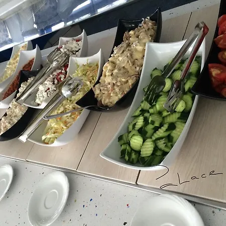 מלון Palace (adults Only) סאני ביץ'