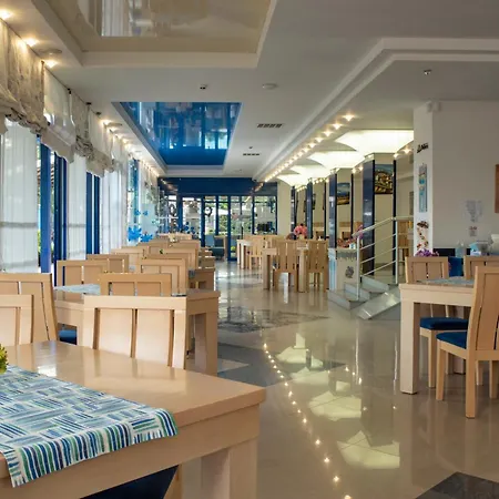 Palace (adults Only) מלון