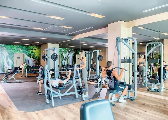 Отель Palace (adults Only) 3*