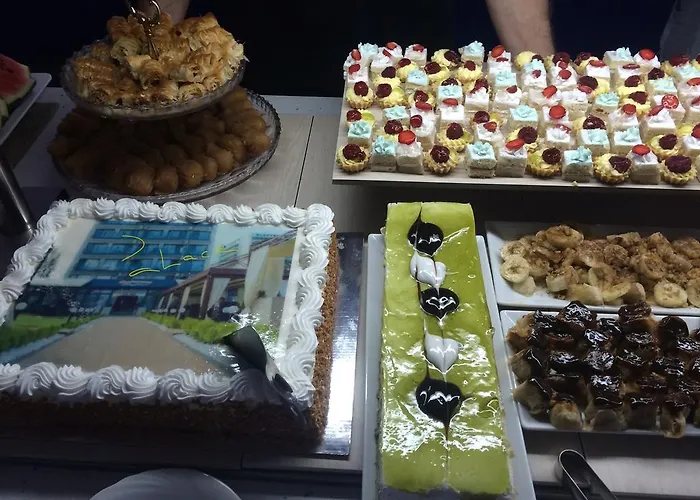 Отель Palace (adults Only) 3*