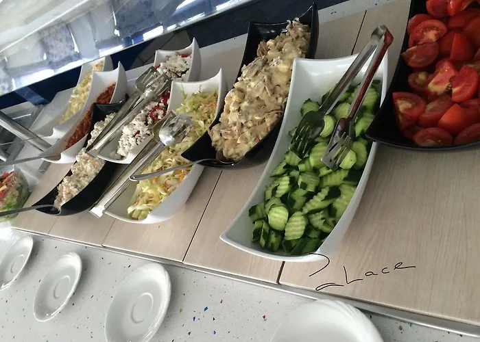 Отель Palace (adults Only) Солнечный берег