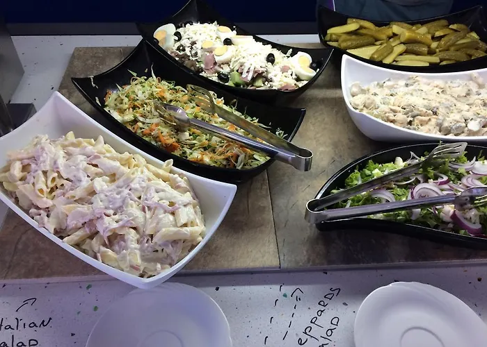 палас - полупансион Хотел